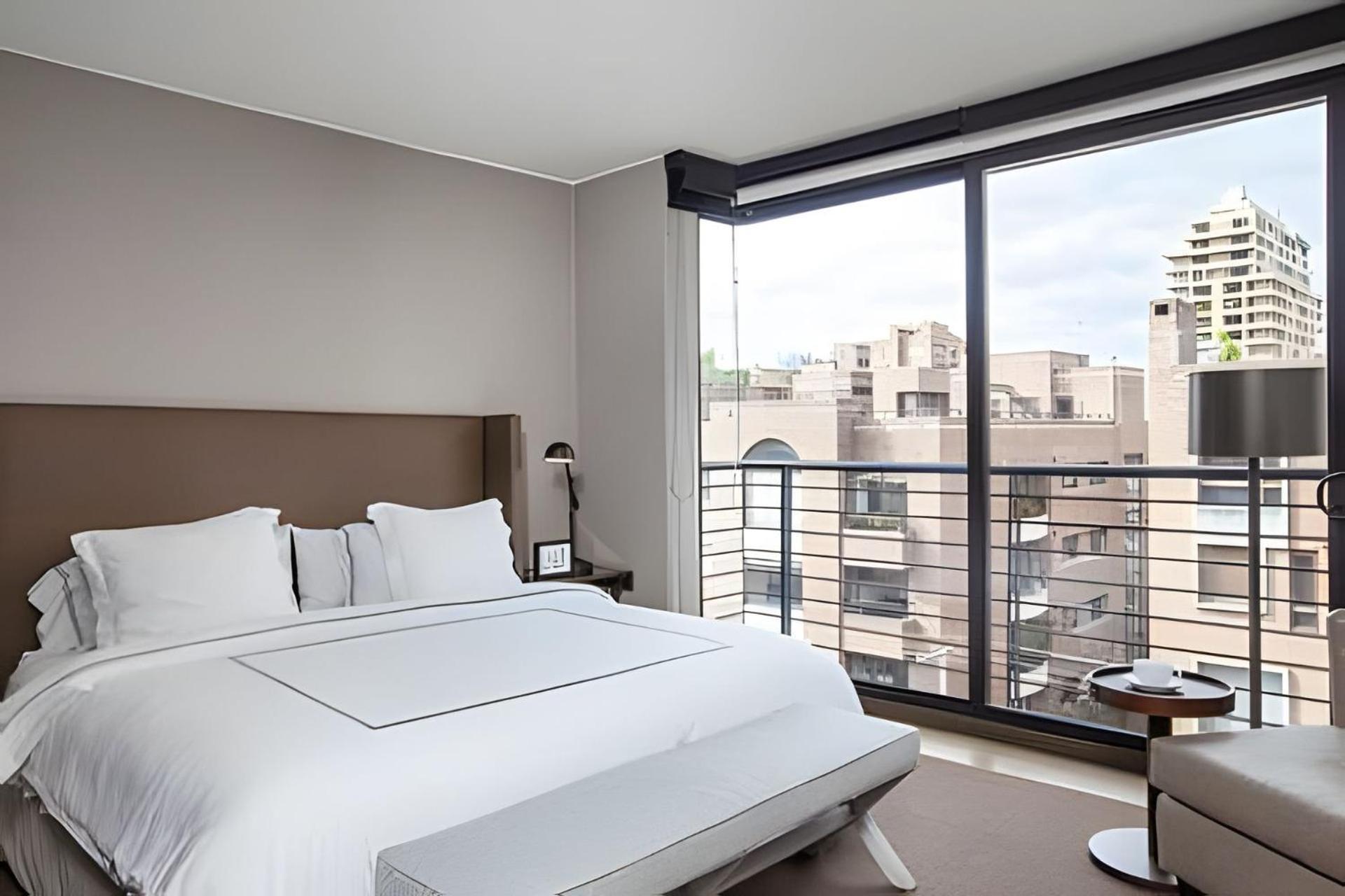 Attik Luxury Apts Apartahotel
